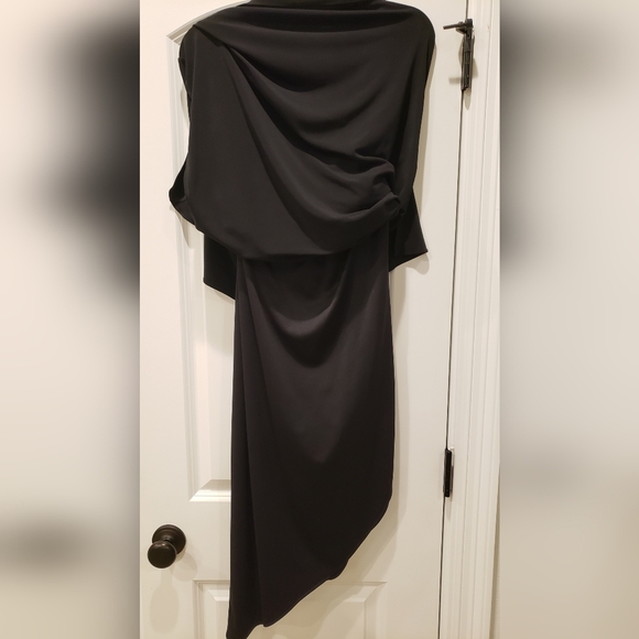 NWOT Laundry Black sleek Asymmetrical Prom Cocktail Party Holiday Dress Size 10 - Picture 17 of 17